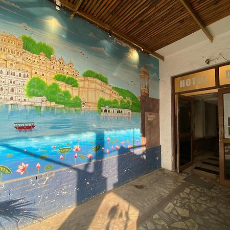 Hotel Damanis Udaipur Exteriör bild