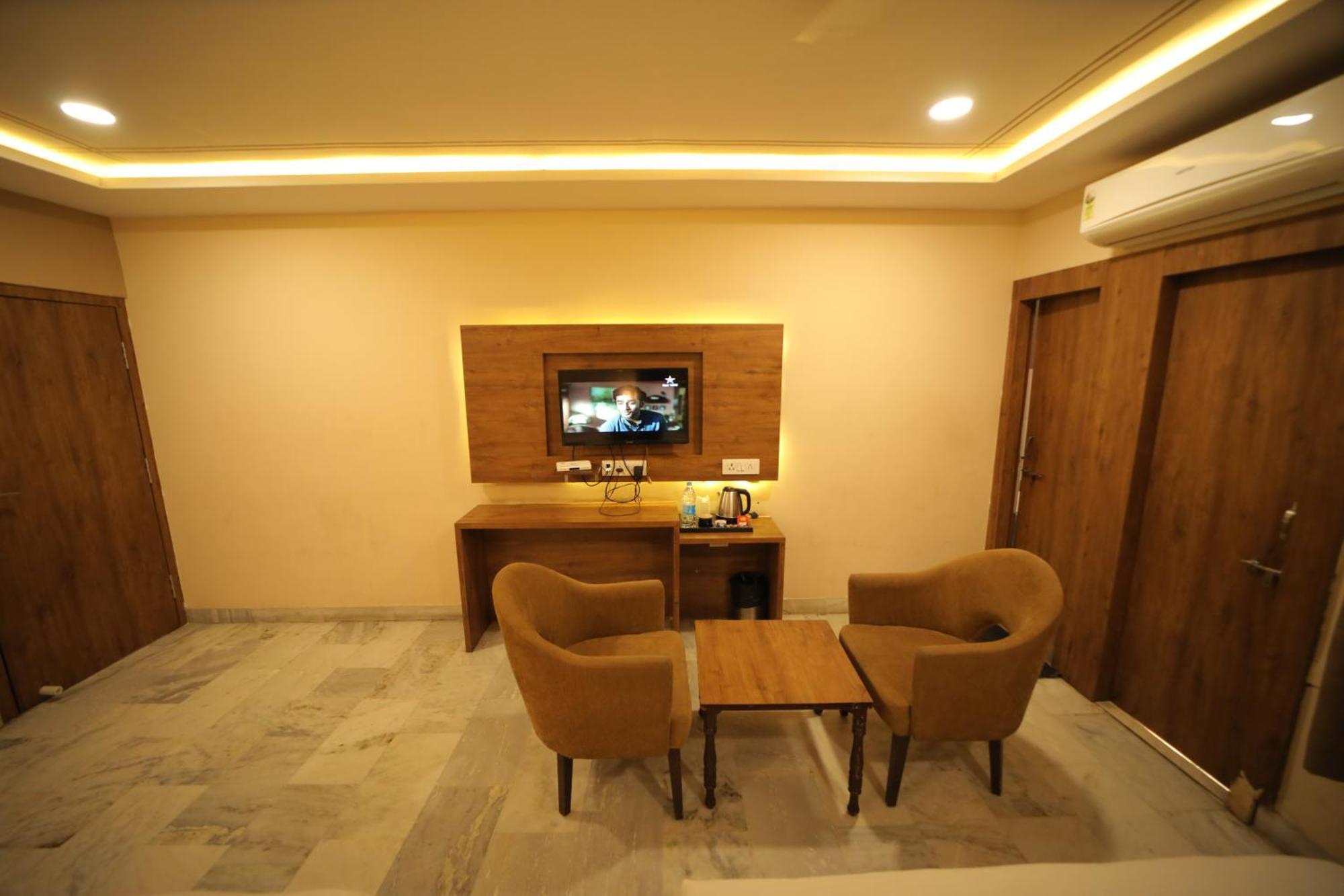 Hotel Damanis Udaipur Exteriör bild