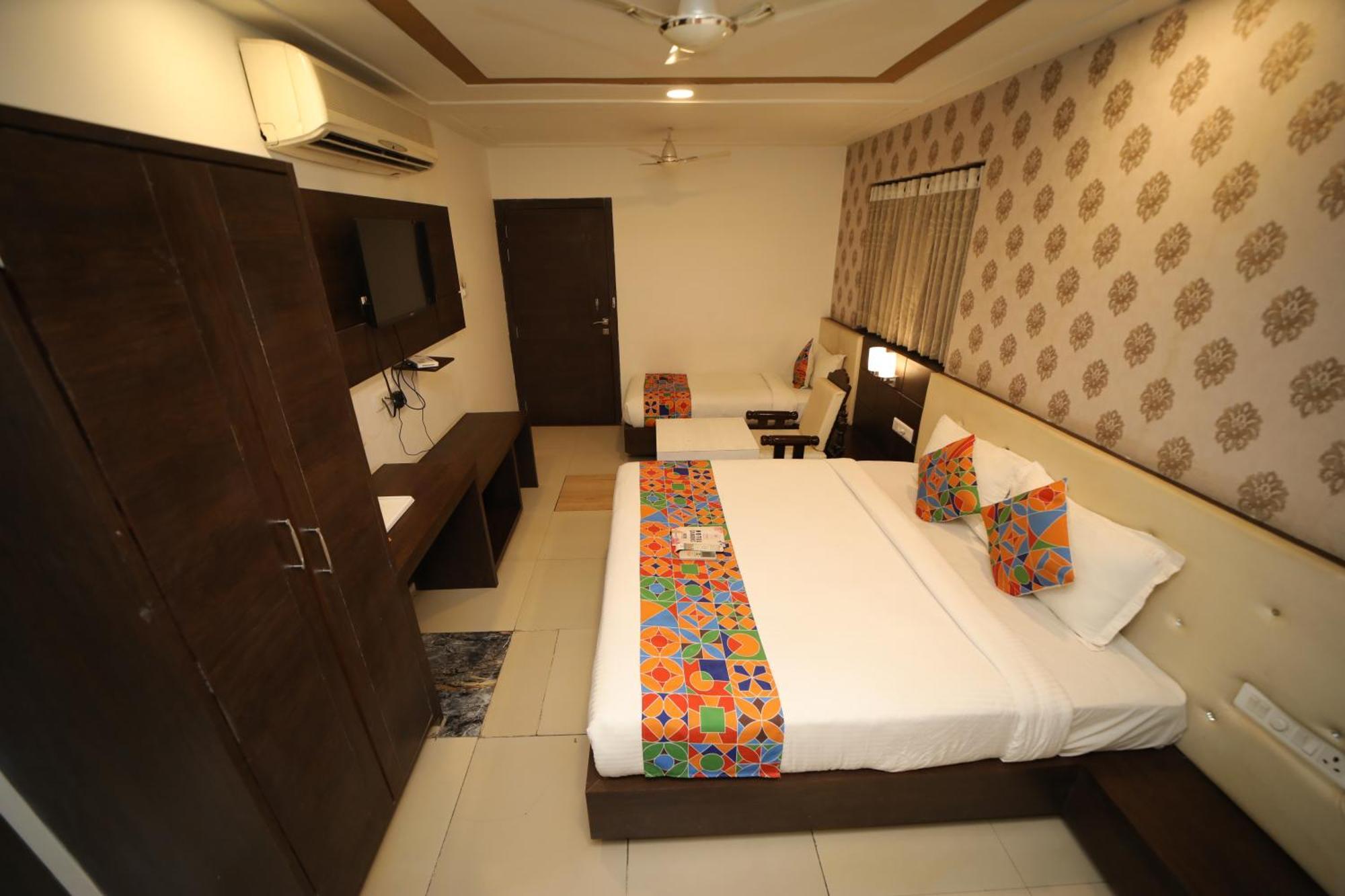 Hotel Damanis Udaipur Exteriör bild