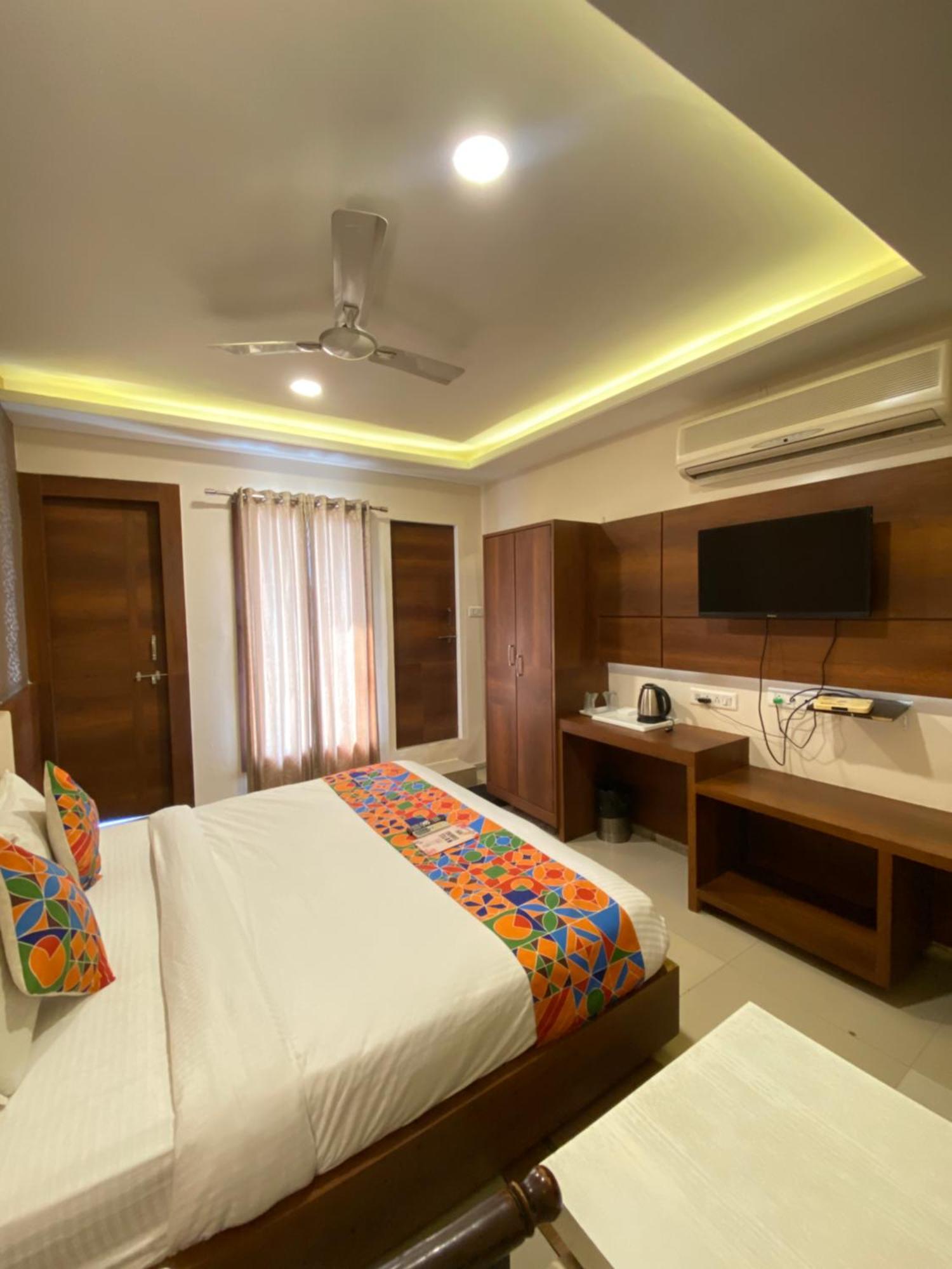 Hotel Damanis Udaipur Exteriör bild