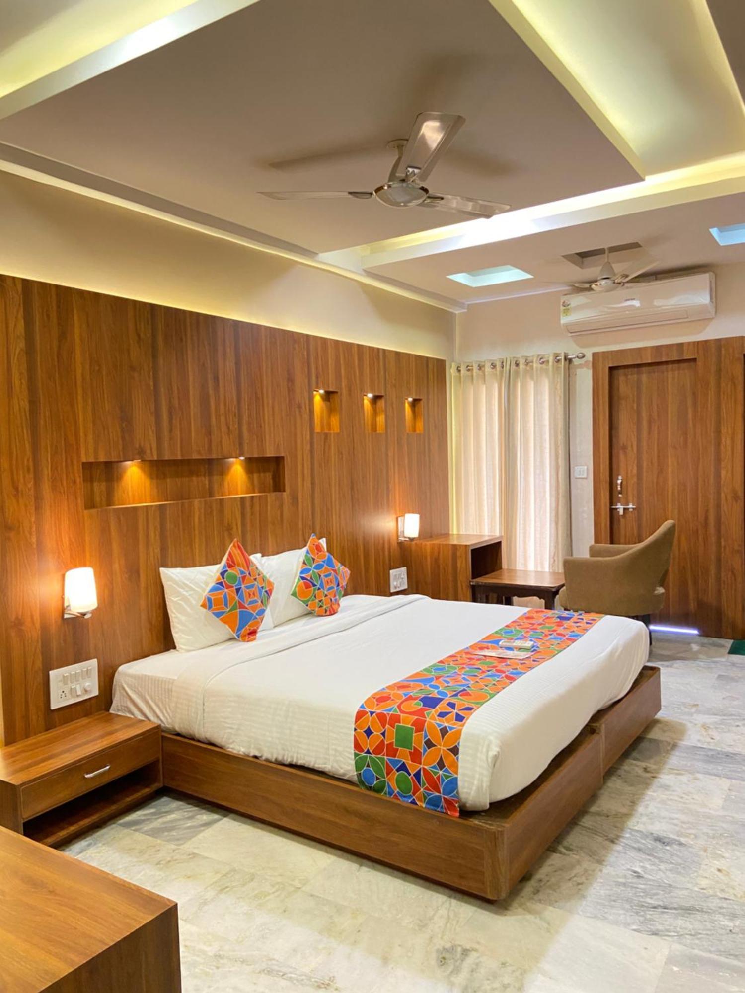 Hotel Damanis Udaipur Exteriör bild