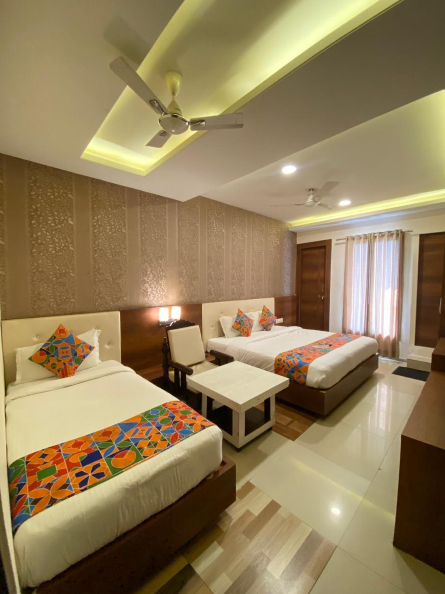 Hotel Damanis Udaipur Exteriör bild