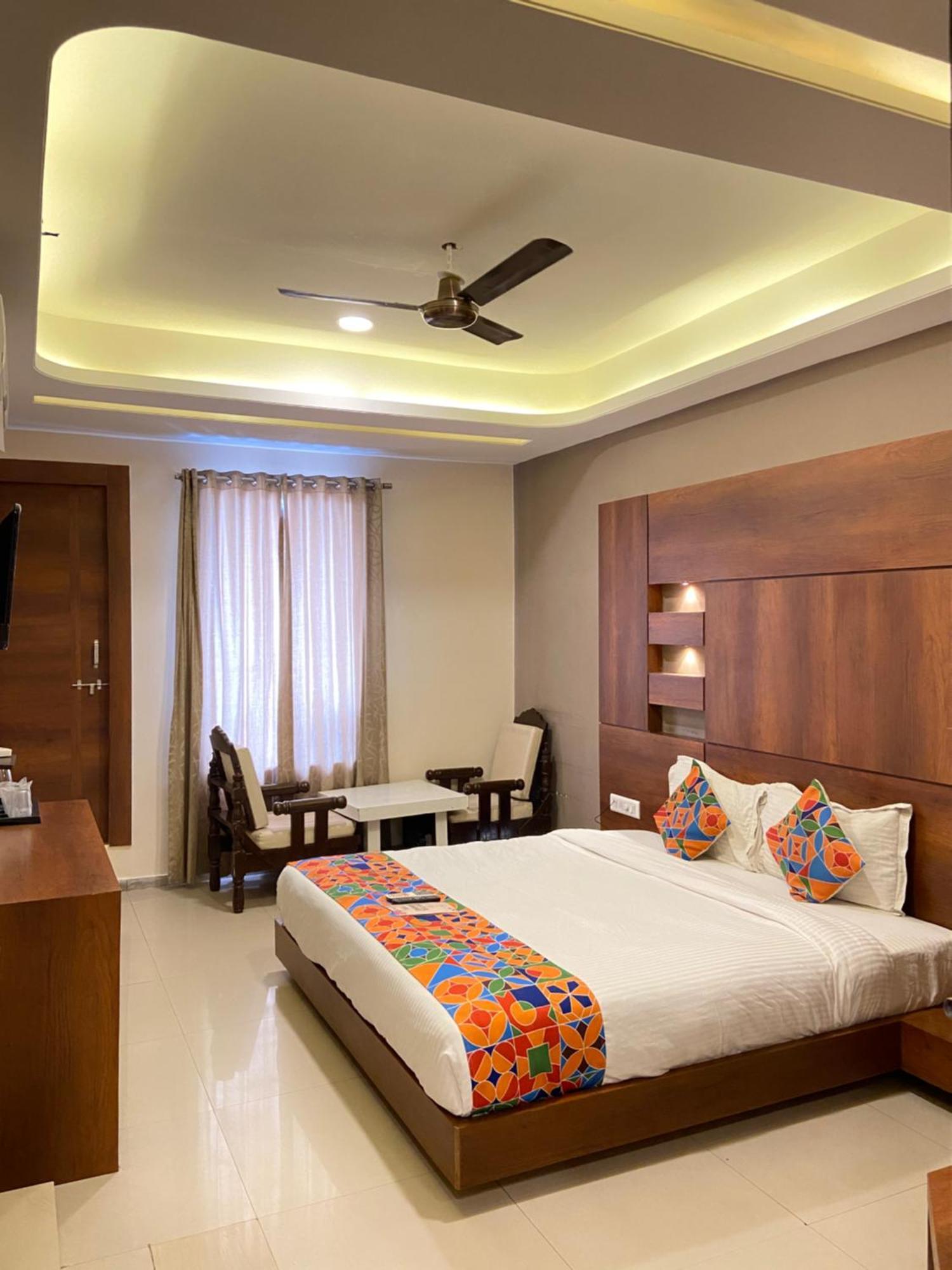 Hotel Damanis Udaipur Exteriör bild
