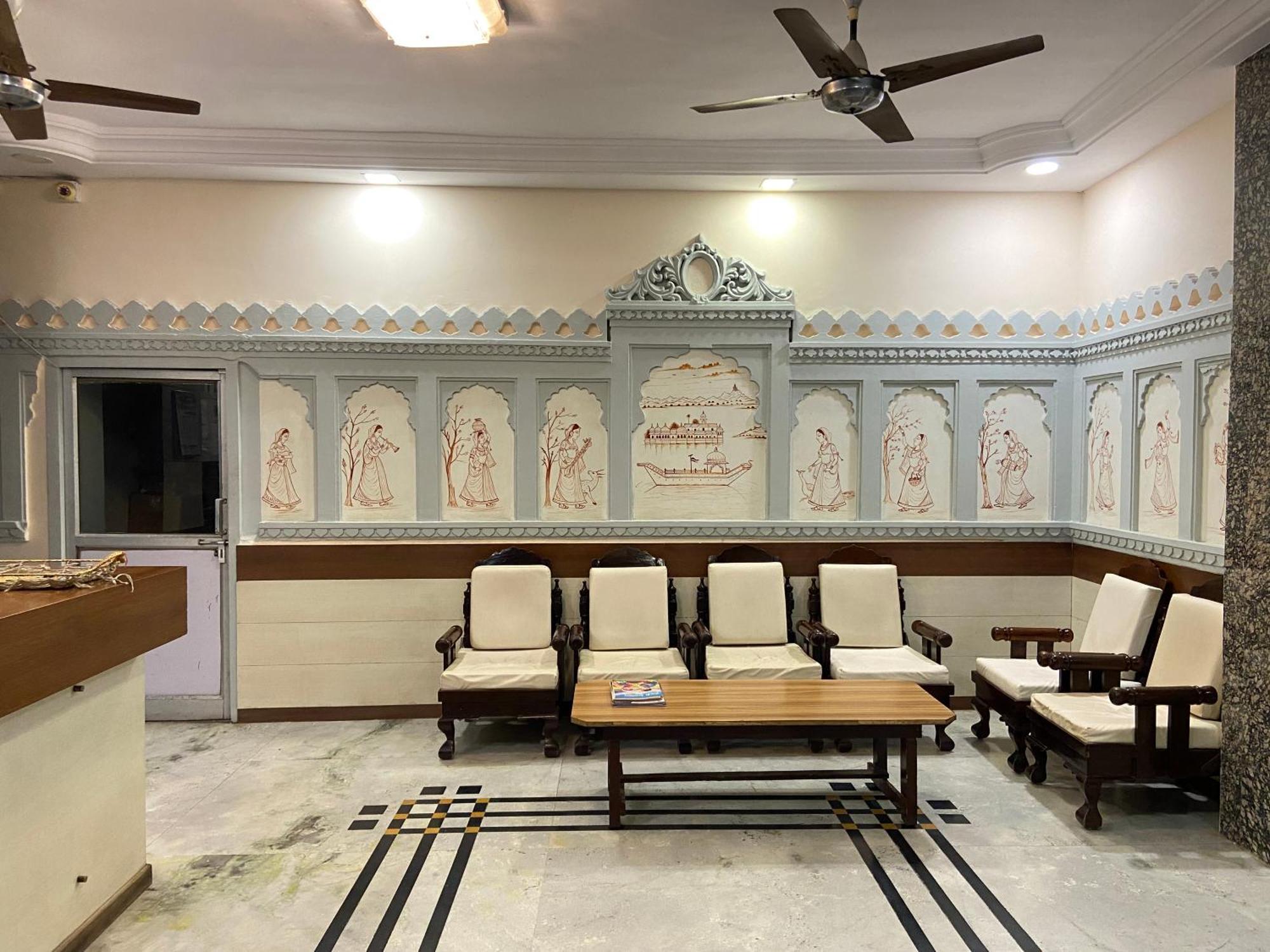 Hotel Damanis Udaipur Exteriör bild