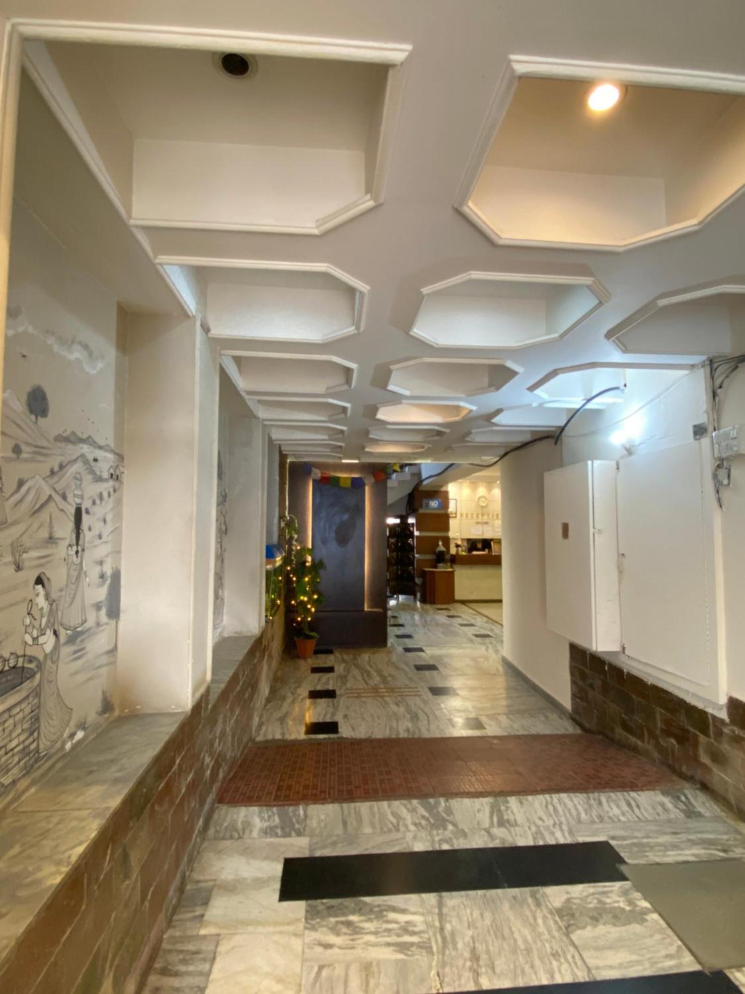 Hotel Damanis Udaipur Exteriör bild