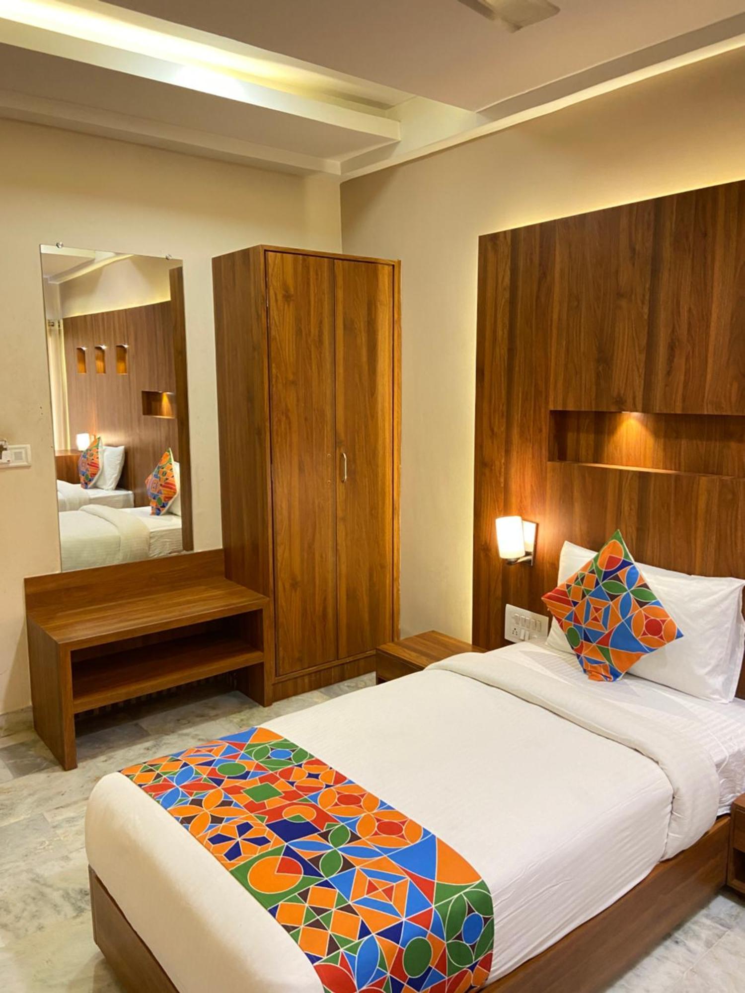 Hotel Damanis Udaipur Exteriör bild