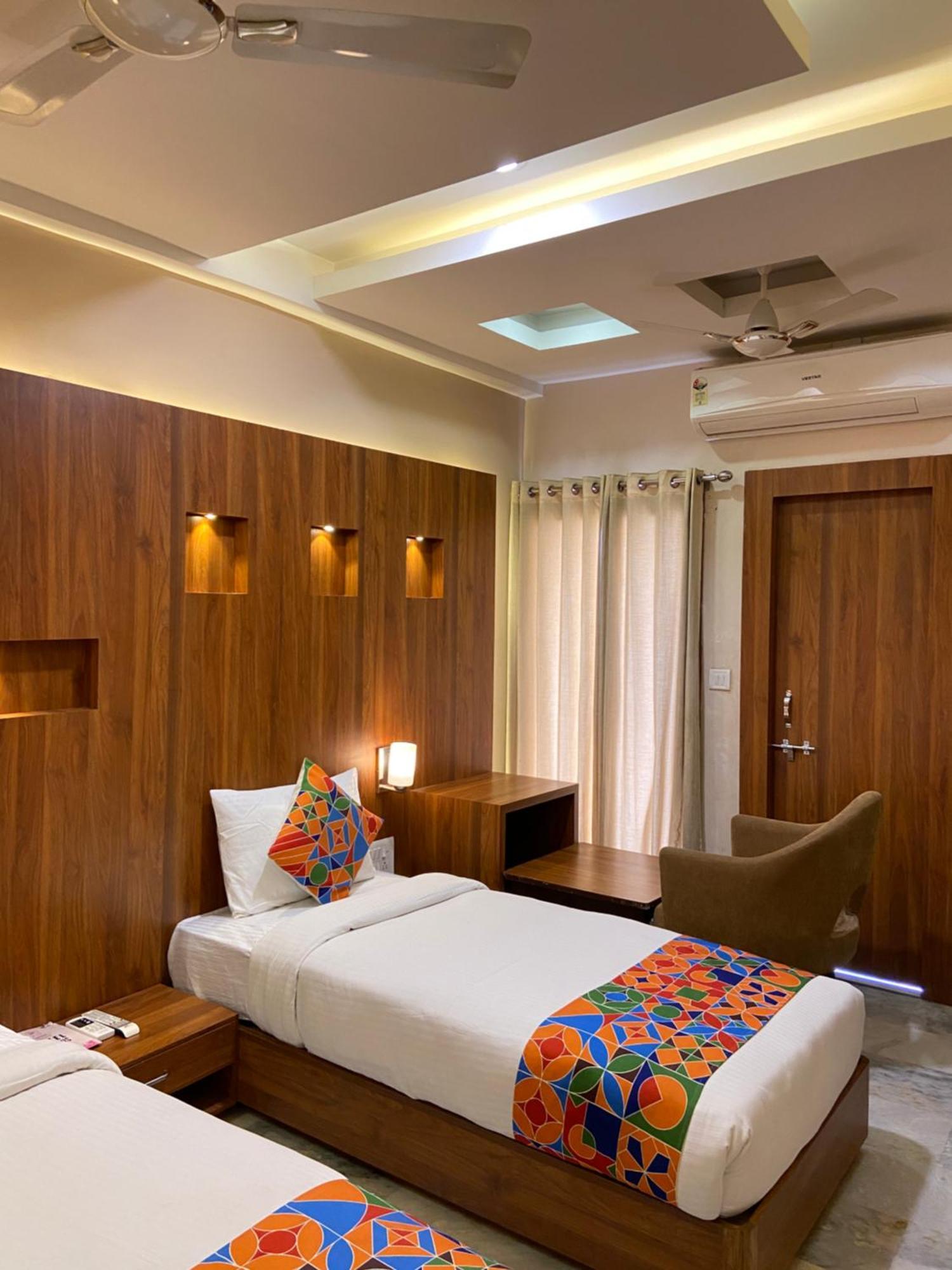 Hotel Damanis Udaipur Exteriör bild